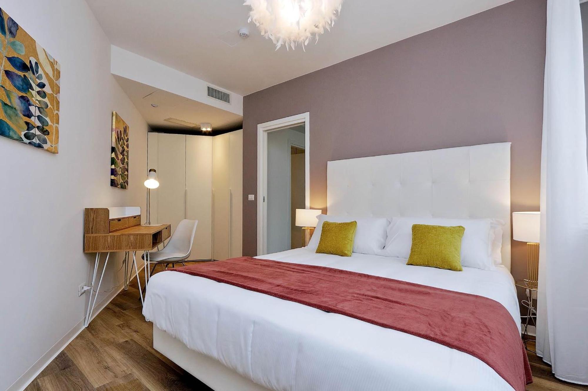 La Flavia Design City Suites Rome By Halldis Bagian luar foto
